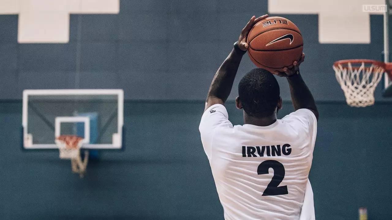 出艰难的决 出艰难的决