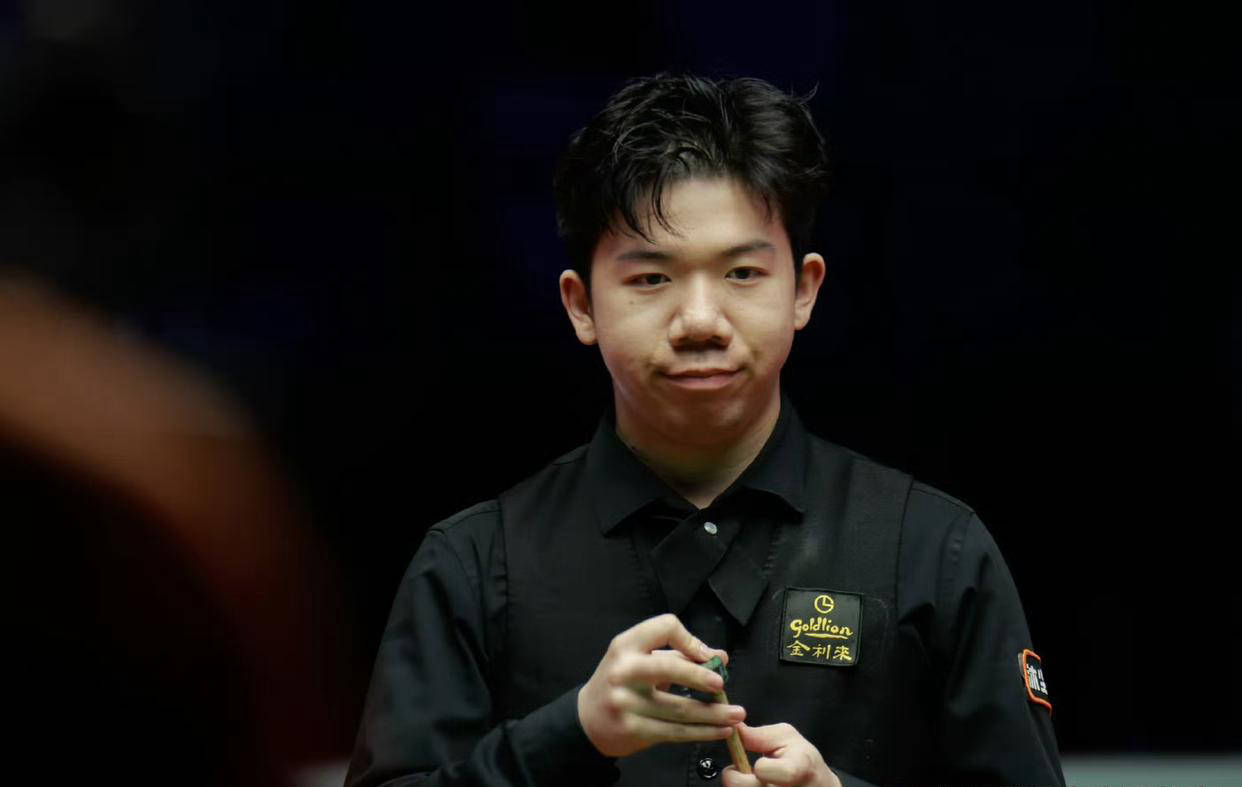 记者：申花前锋阿苏埃将回国，代表赤道几内亚参加非预赛