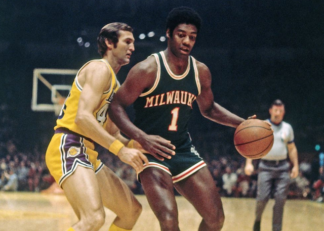 到他对社交 到他对社交