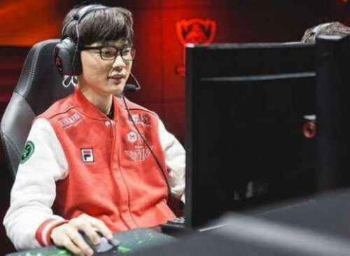 轻球员而著 轻球员而著