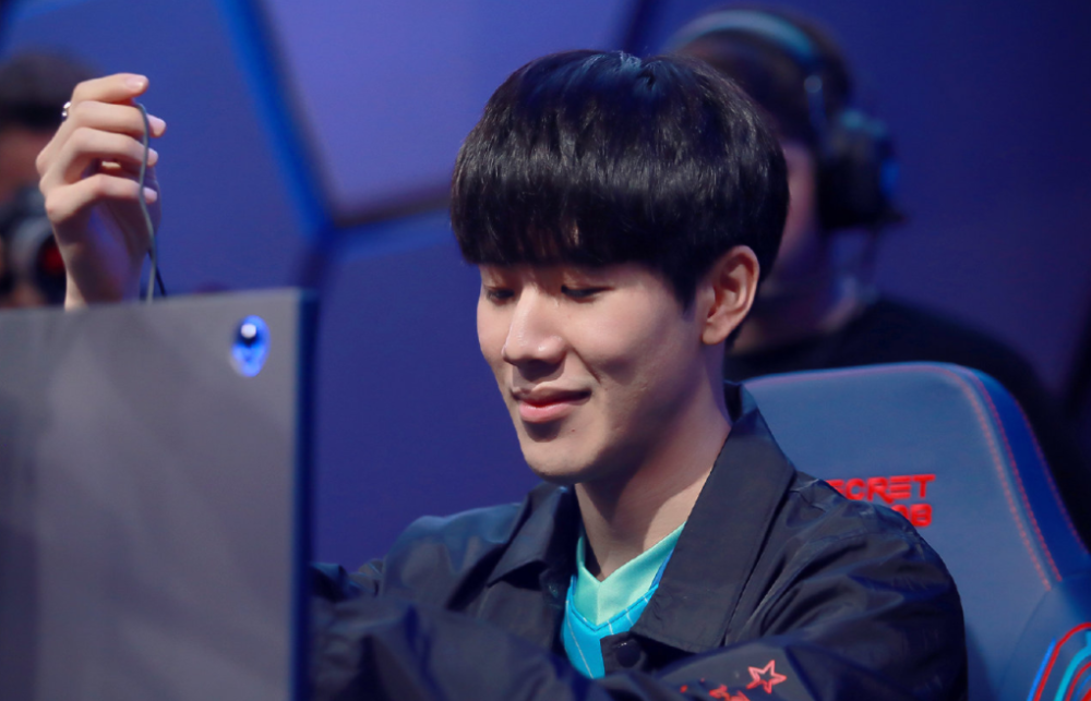 狂轰36 6三分连创新高：法国队长引大逆转 尼克斯两年1200万不亏