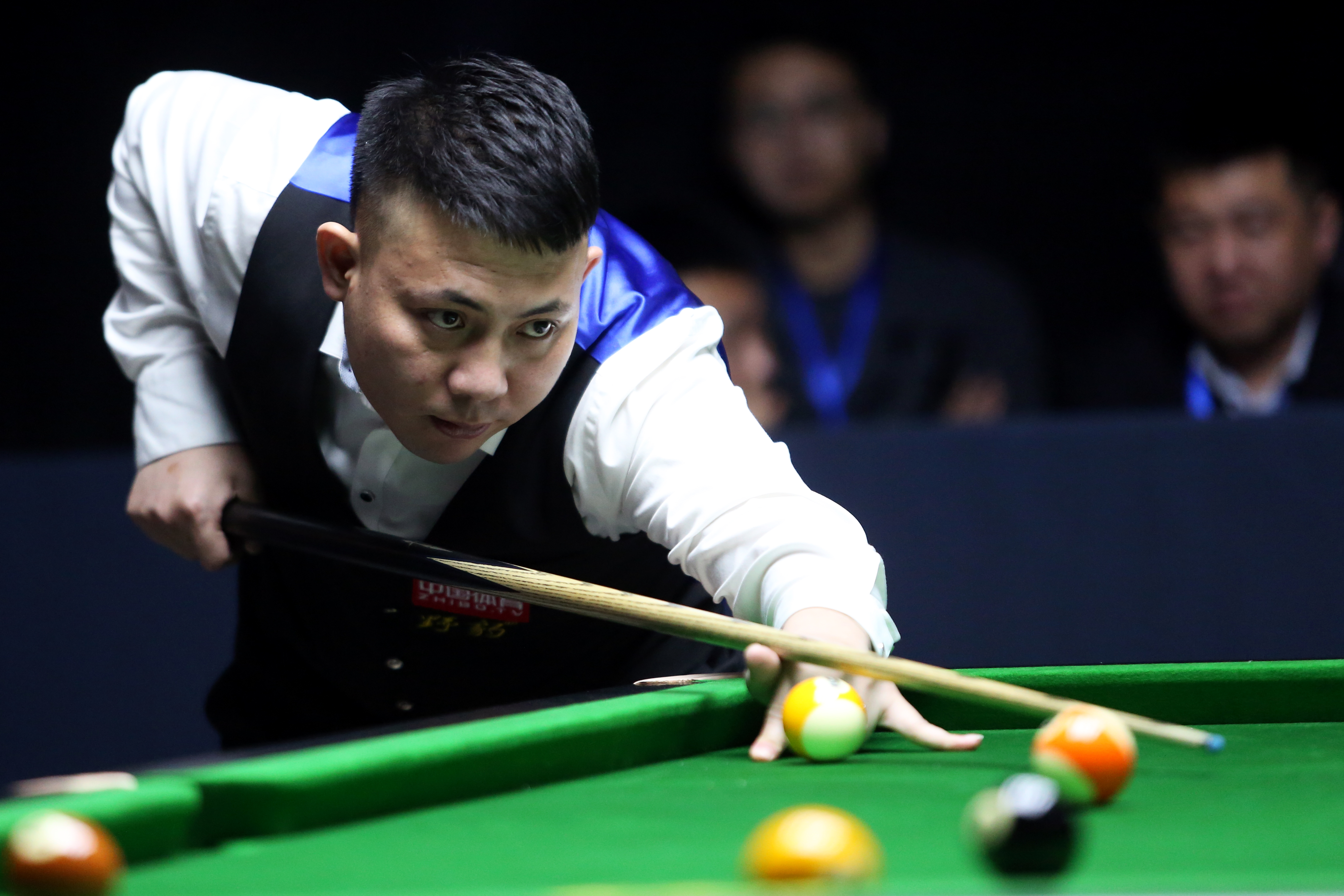 [天下足球]十人应战 勒沃库森加冕双冠王.