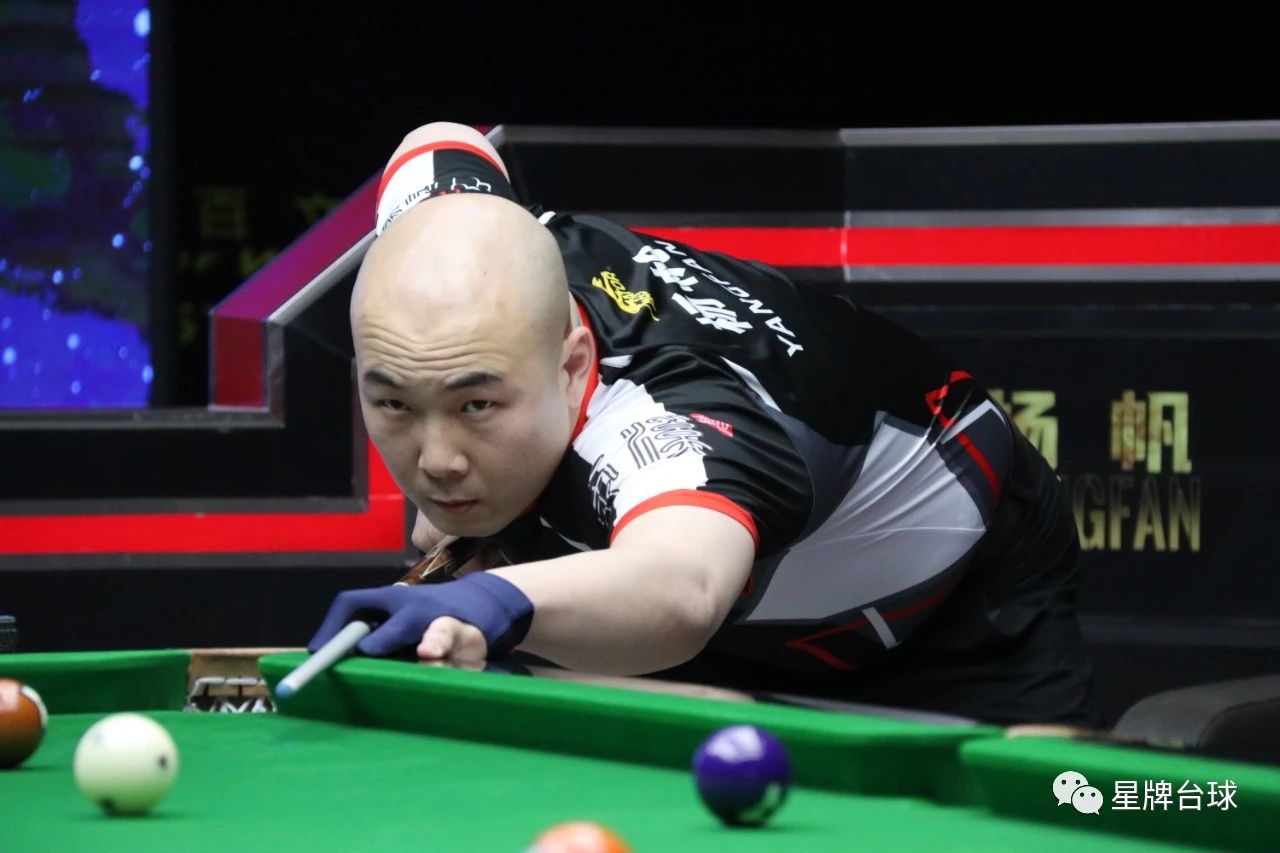 詹姆斯三双克内克特20+8 湖人大胜马刺止3连败.