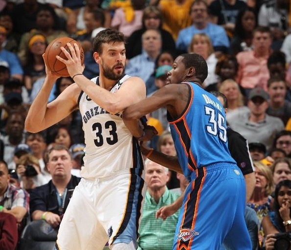 [欧冠]拯救皇马 拉莫斯补时头球绝平马竞.