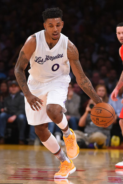 开中场控制 开中场控制